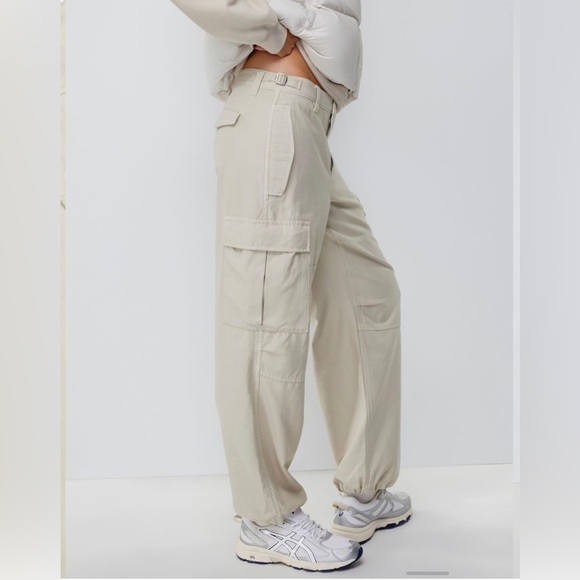 Aritzia Wilfred New Supply Cargo - MINT - Picture 2 of 11